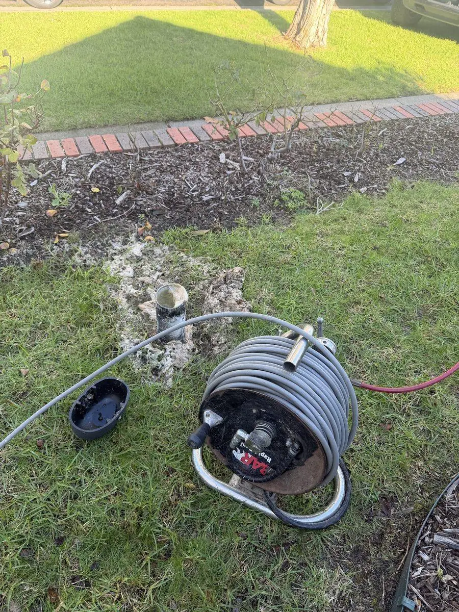 Boundary trap dug up and cleared in Mentone