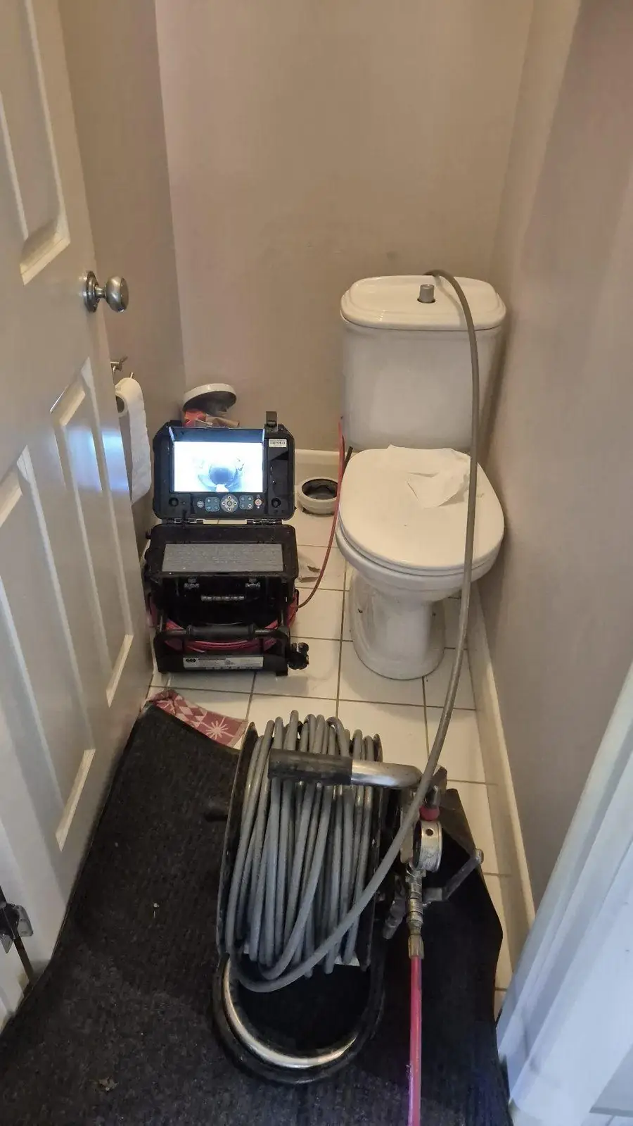 Compact CCTV reel used for an indoor drain inspection